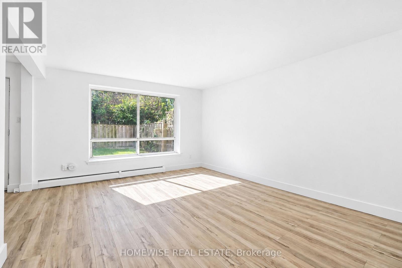 22 - 35 SWORDBILL DRIVE, Toronto (Edenbridge-Humber Valley) — photo 3