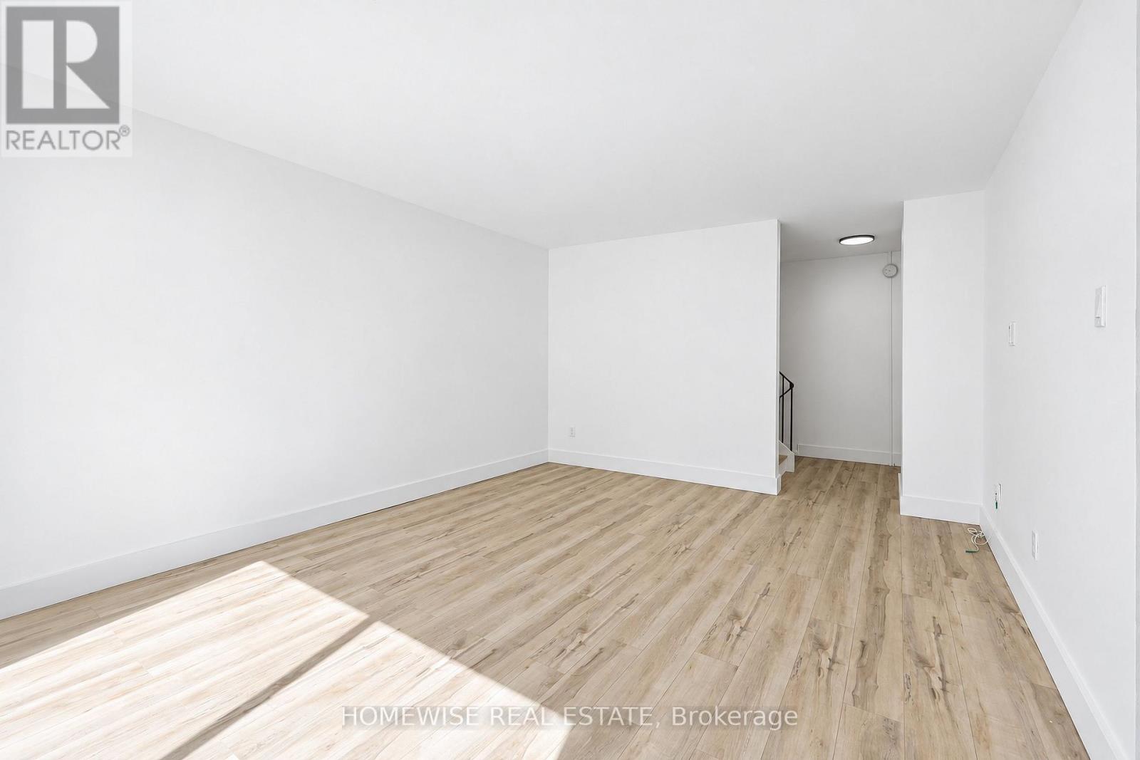 22 - 35 SWORDBILL DRIVE, Toronto (Edenbridge-Humber Valley) — photo 5