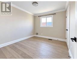 52 Centre Street N, Brampton, ON L6V1T2 Photo 14
