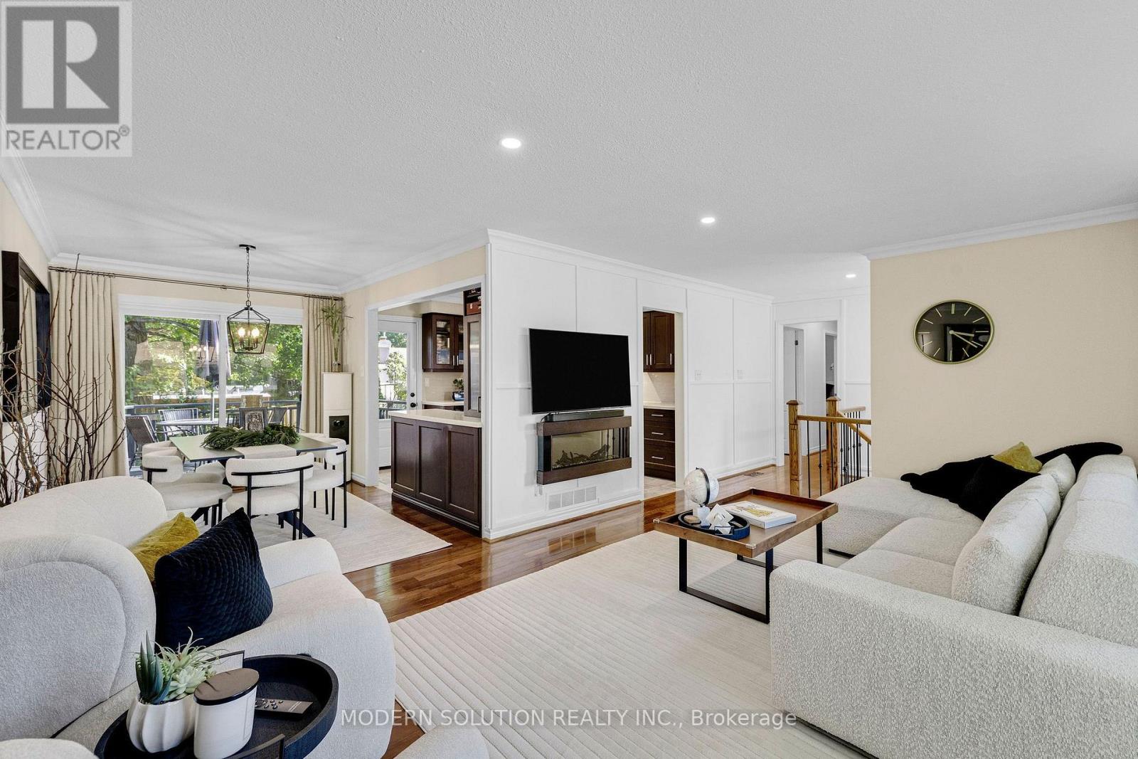 2250 DUNEDIN ROAD, Oakville (FD Ford) — photo 11