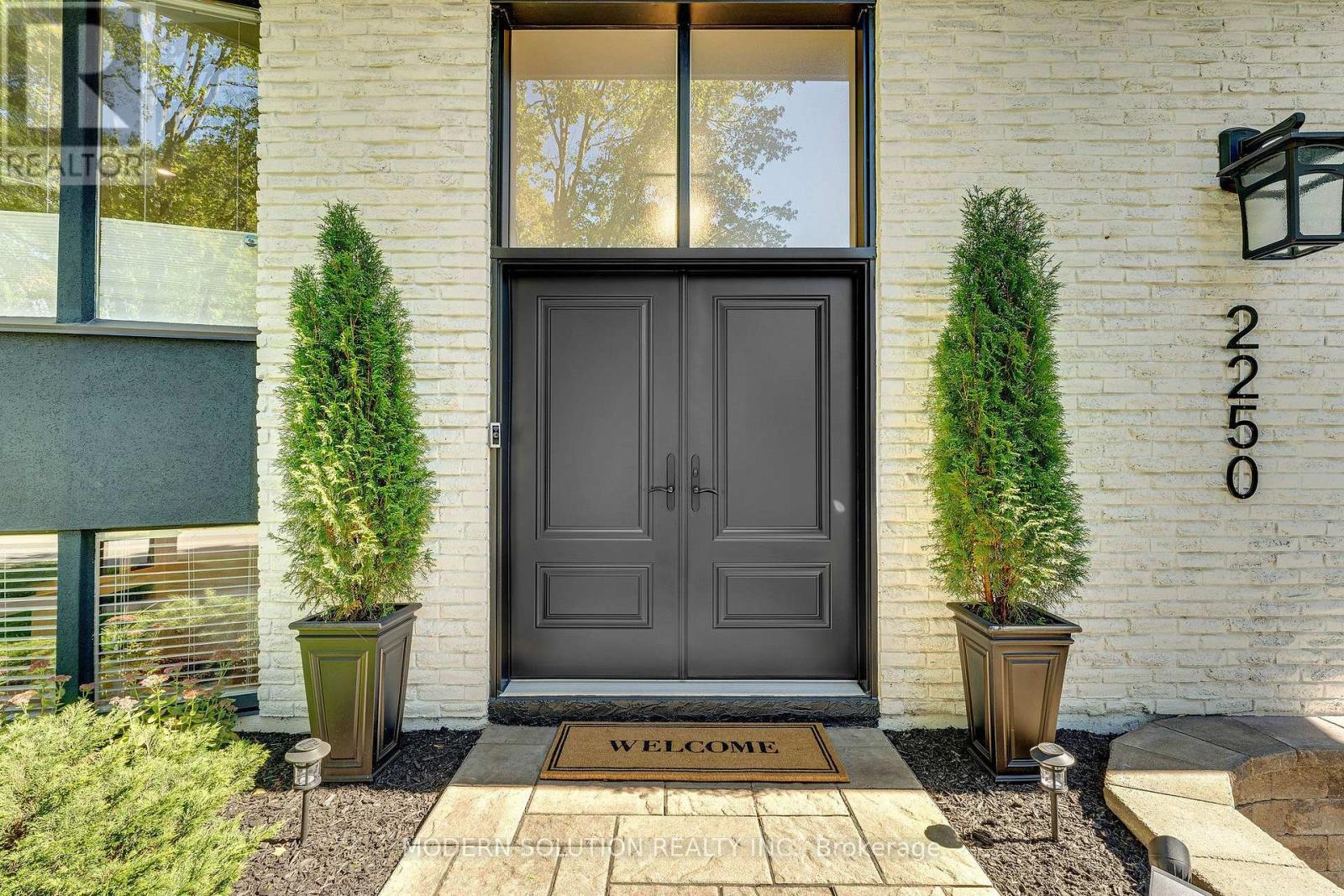 2250 DUNEDIN ROAD, Oakville (FD Ford) — photo 6