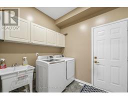 Bedroom 3 - 3605 Trelawny Circle, Mississauga, ON L5N6N8 Photo 15