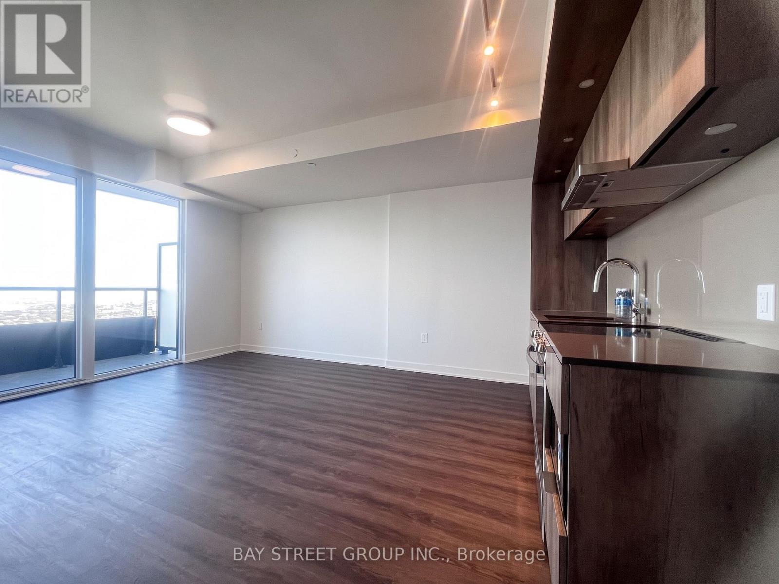 7404 - 448 BURNHAMTHORPE ROAD W, Mississauga (City Centre) — photo 8