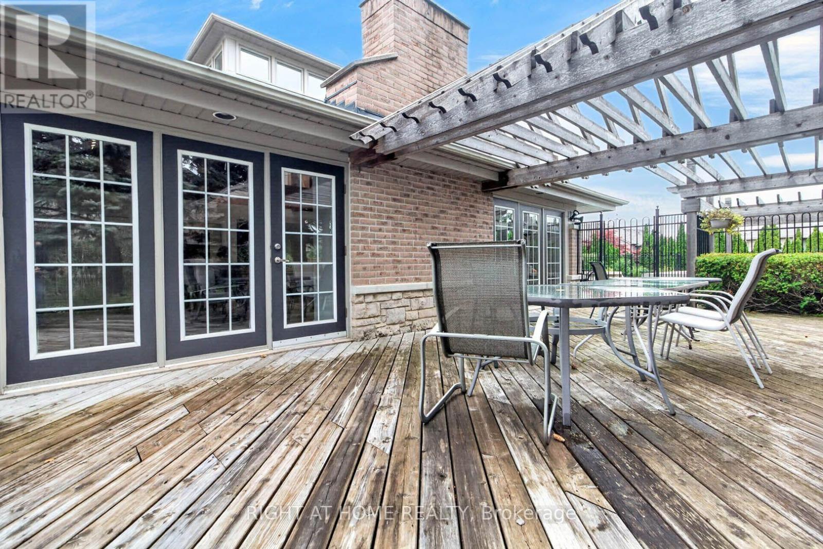 #83 5480 GLEN ERIN DRIVE - Image 37