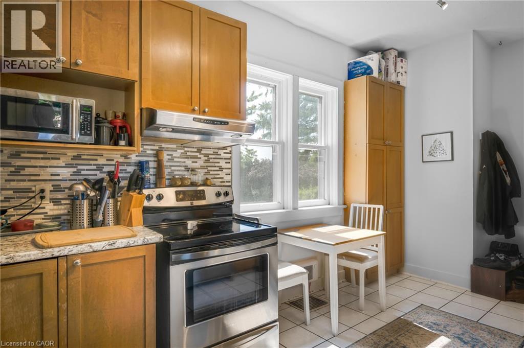 458 WOOLWICH Street, Guelph — photo 11