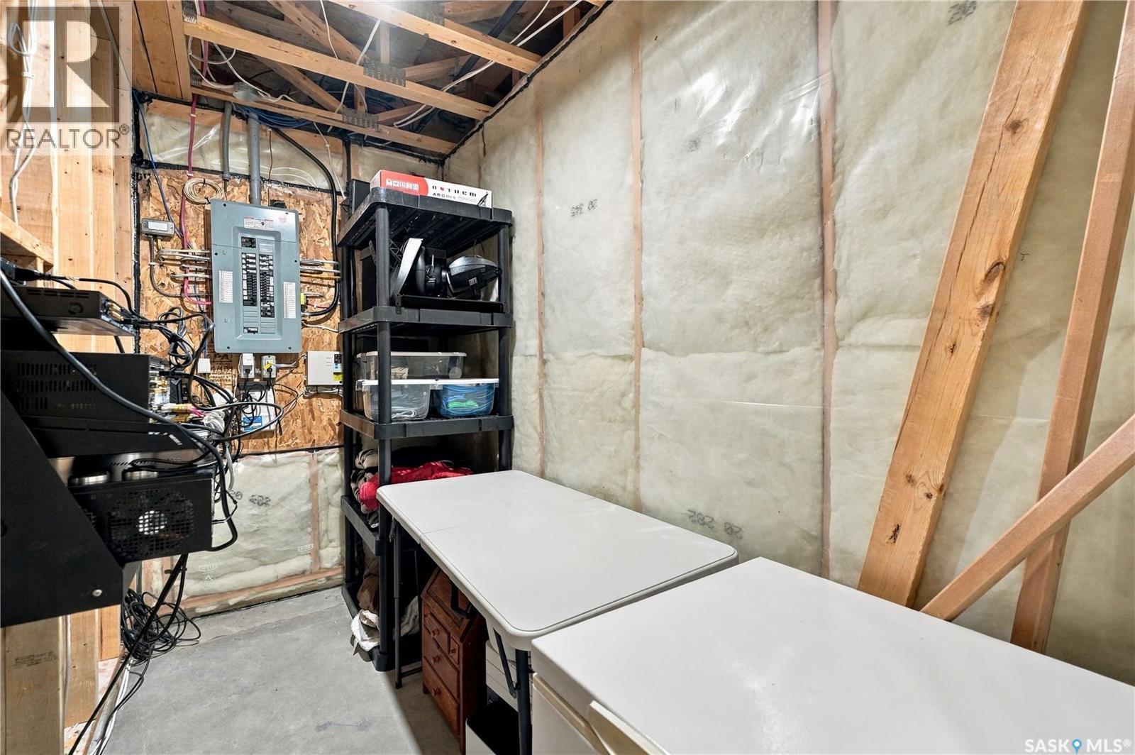 8113 Barley CRESCENT - 38