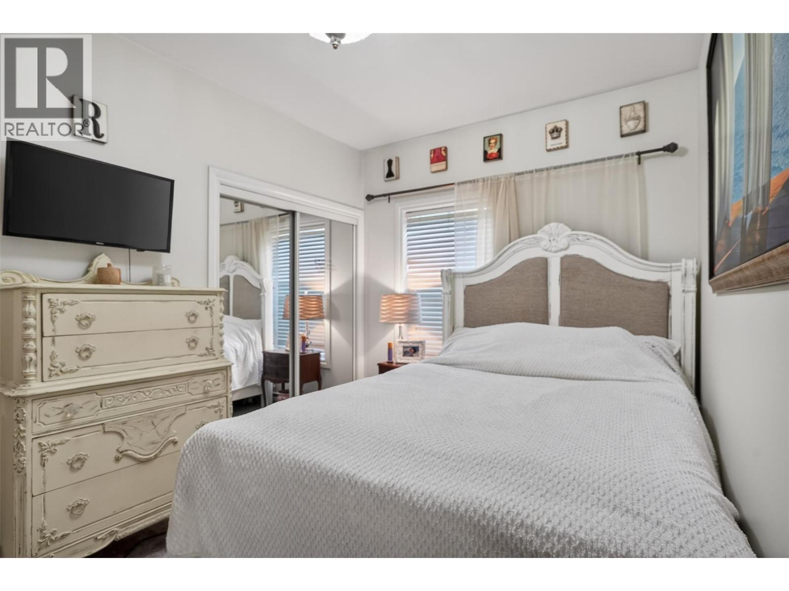 #102 2001 Perrier Road - 20