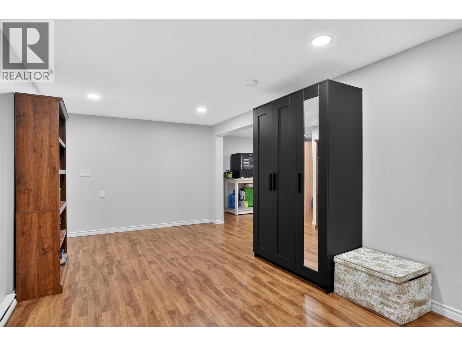 #102 2001 Perrier Road - 30