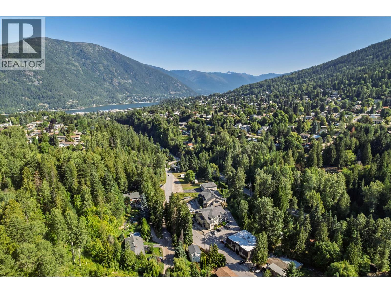 #102 2001 Perrier Road - 42