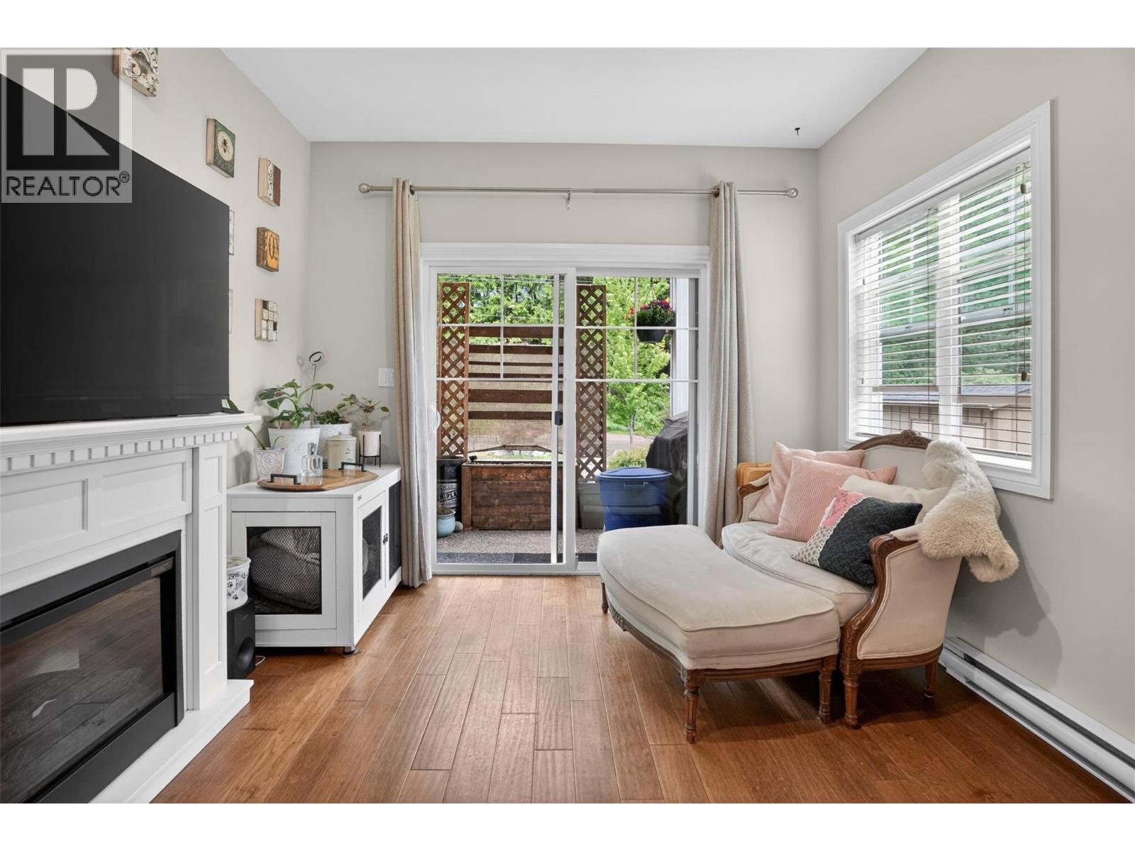 #102 2001 Perrier Road - Image 10