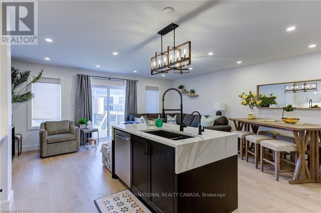 #79Q 72 BUR OAK COMMON - 19
