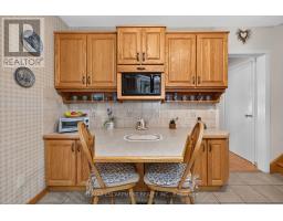 994 Barton Street, Hamilton, ON L8E5H3 Photo 15