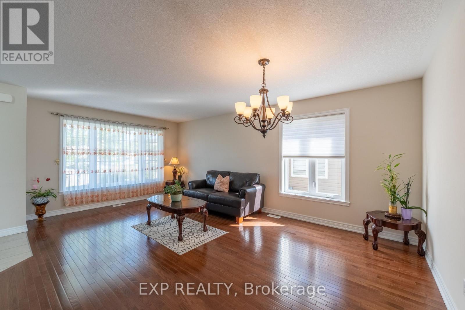 37 HELEN DRIVE E, Haldimand — photo 5