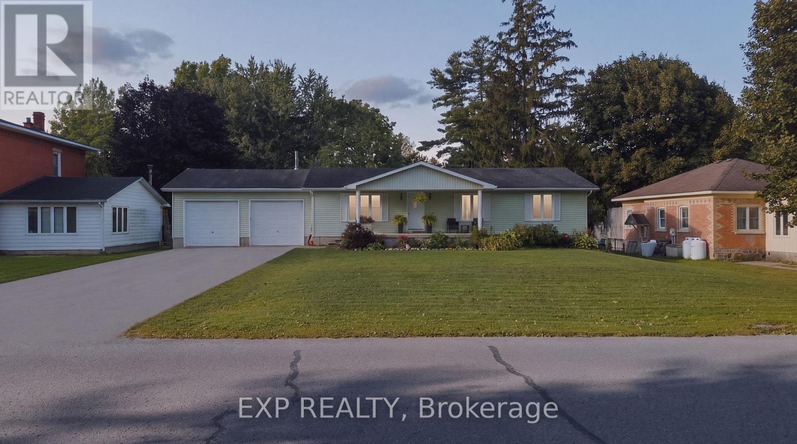 1065 HOWICK STREET - 1