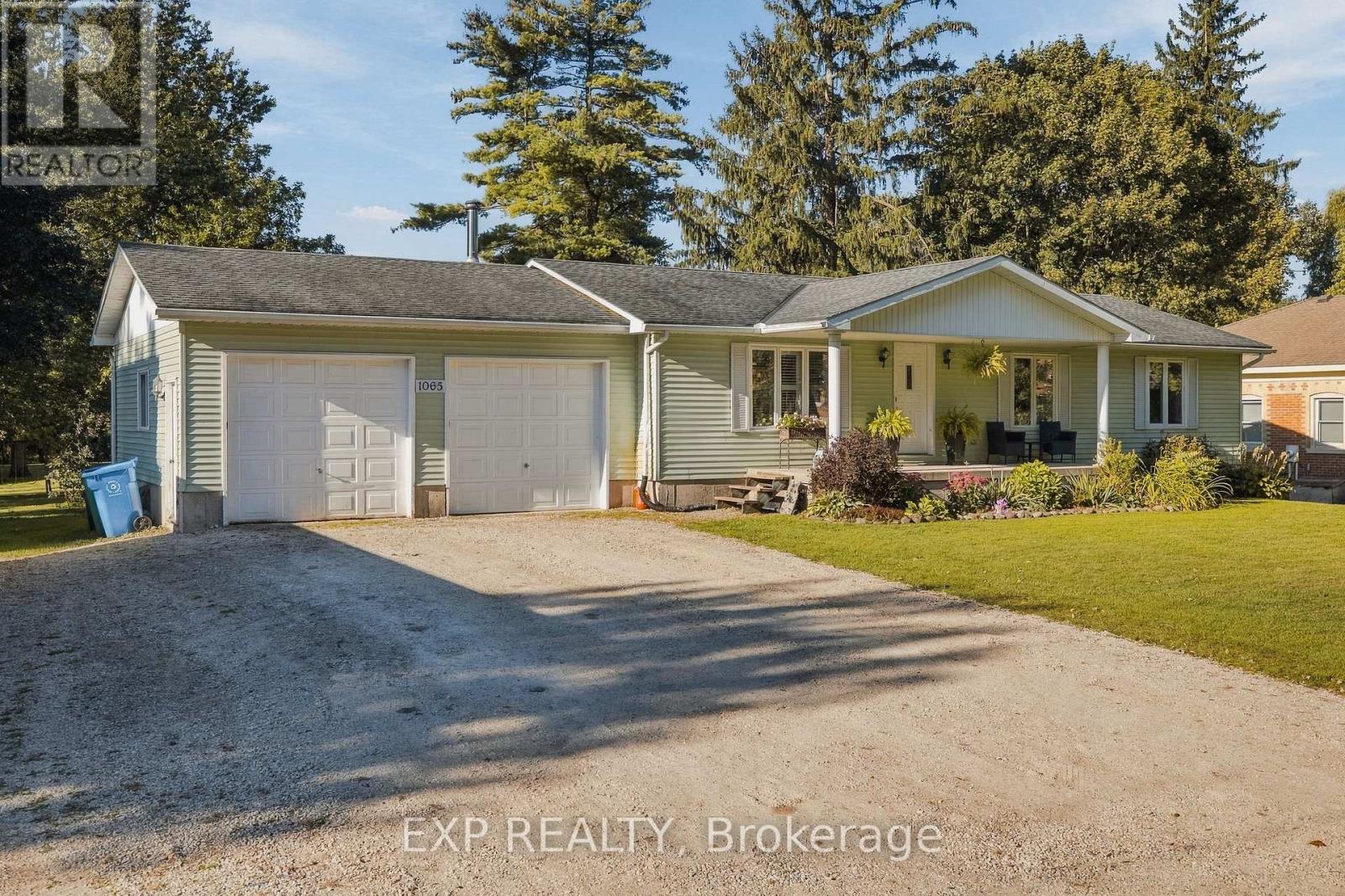 1065 HOWICK STREET - 48