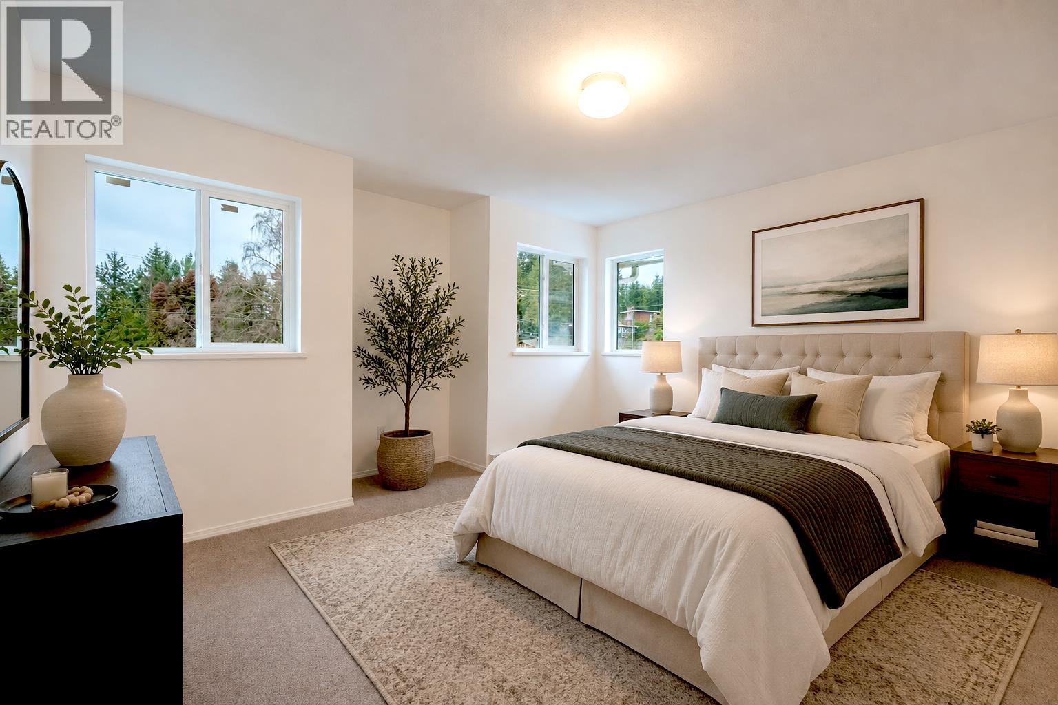 #18 5610 TRAIL Avenue, Sechelt, British Columbia, V7Z0H8, Sechelt, British Columbia — photo 2 of 5