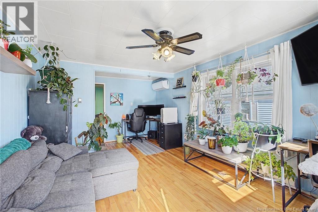 74 Chestnut Street - Image 11