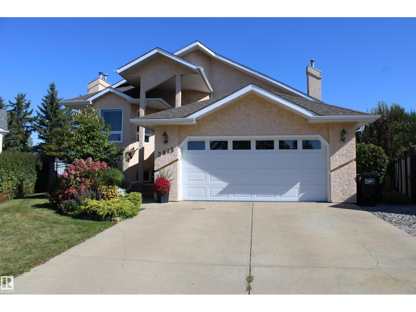3815 41 ST NW NW, Edmonton, Alberta, T6L6R5