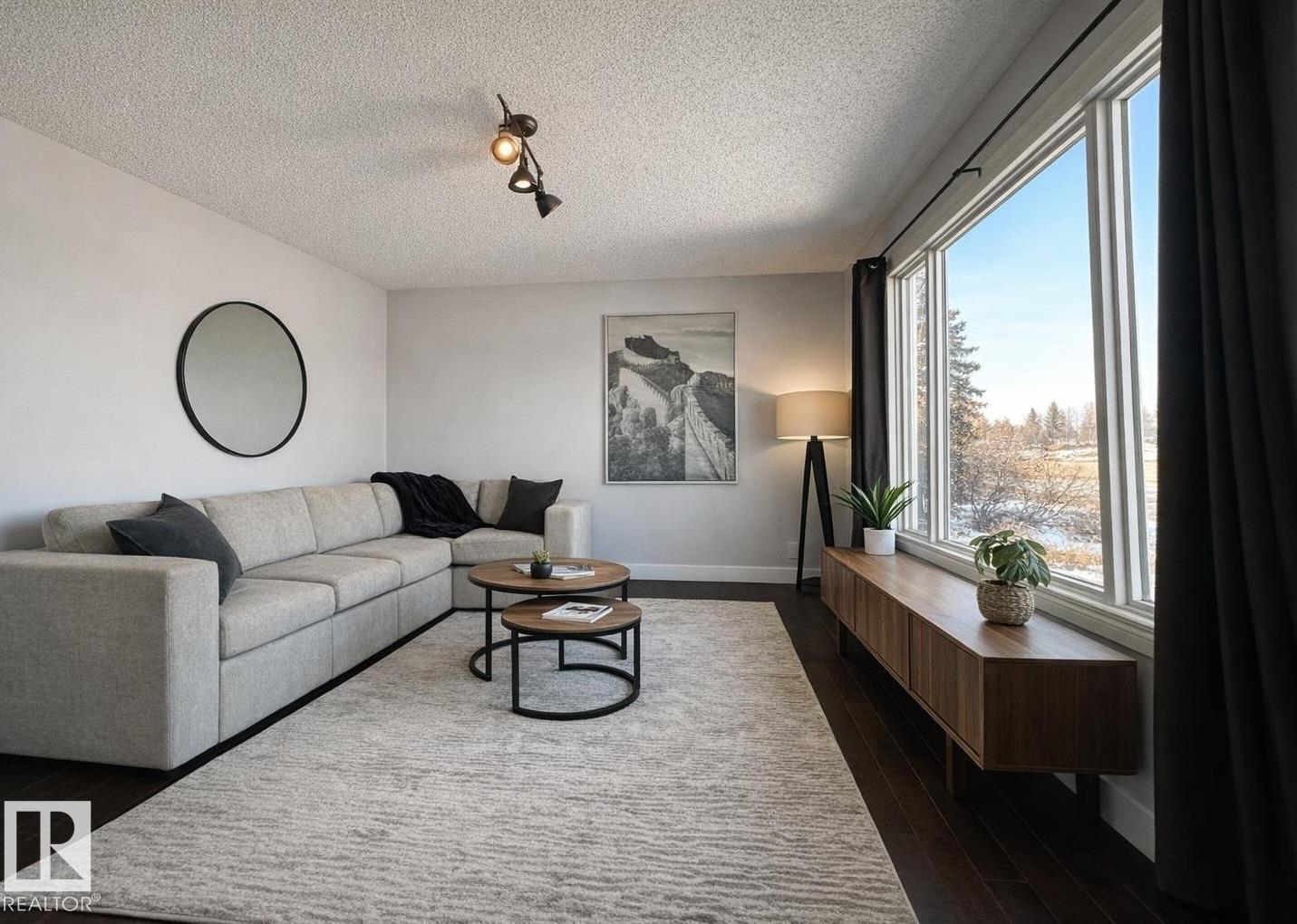 Property photograph 3 for MLS E4506981