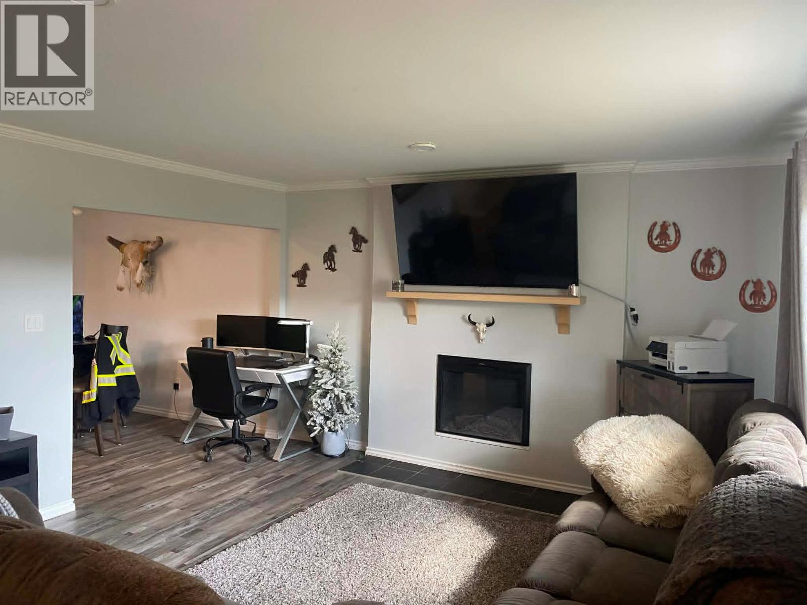 4616 50 Avenue - Image 5
