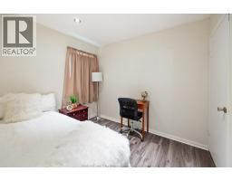 3672 Girardot, Windsor, ON N9C1W5 Photo 11