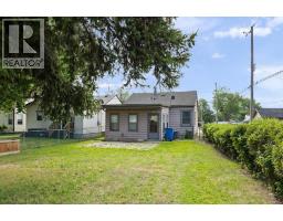 3672 Girardot, Windsor, ON N9C1W5 Photo 16