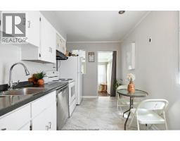 3672 Girardot, Windsor, ON N9C1W5 Photo 9