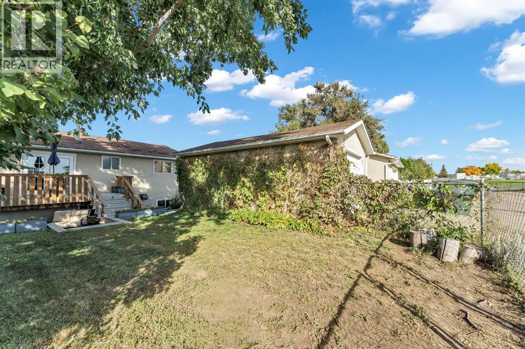 253 11 Street NE - Image 44