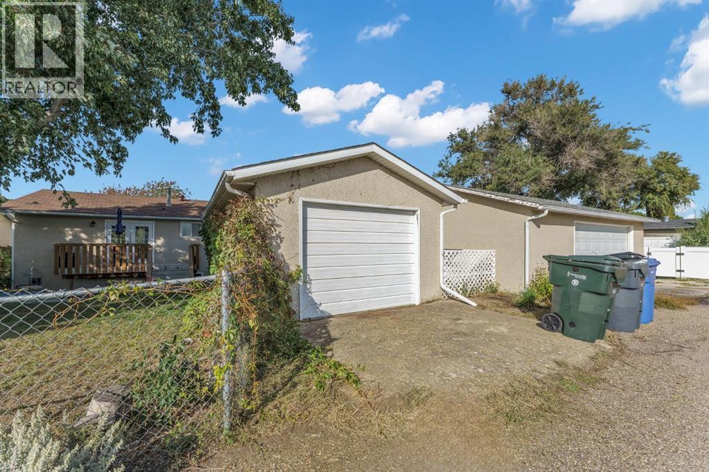 253 11 Street NE - 46