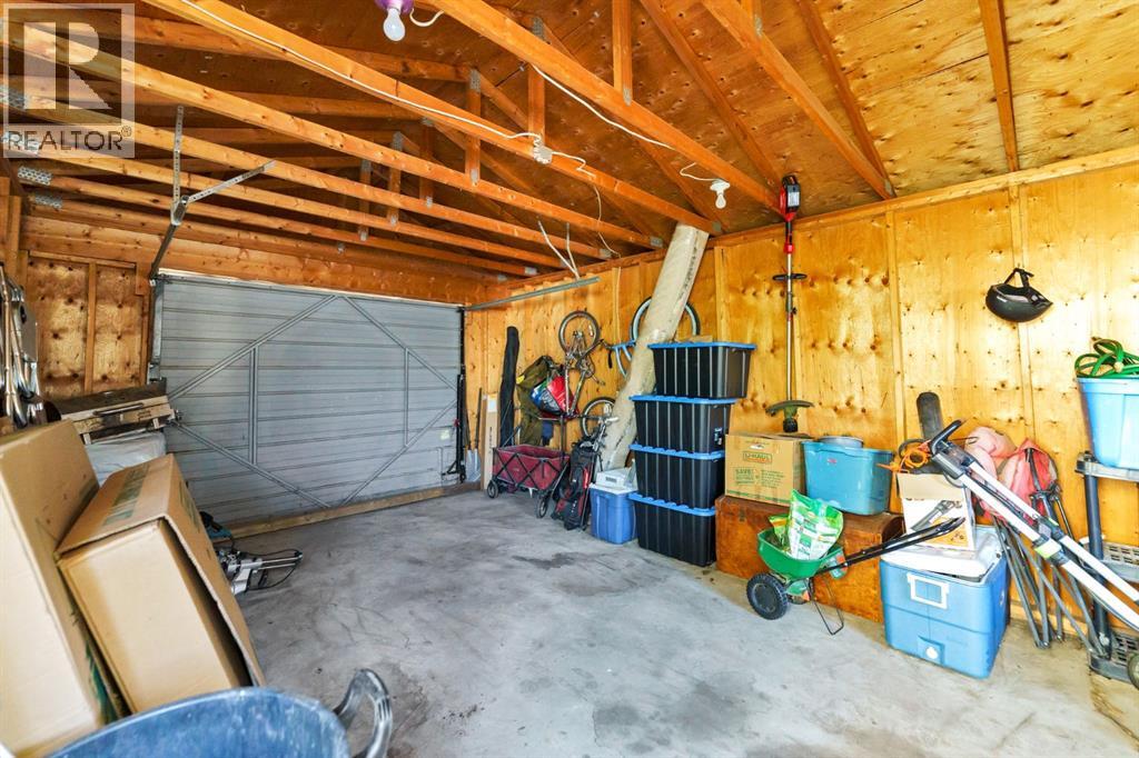 253 11 Street NE - 47