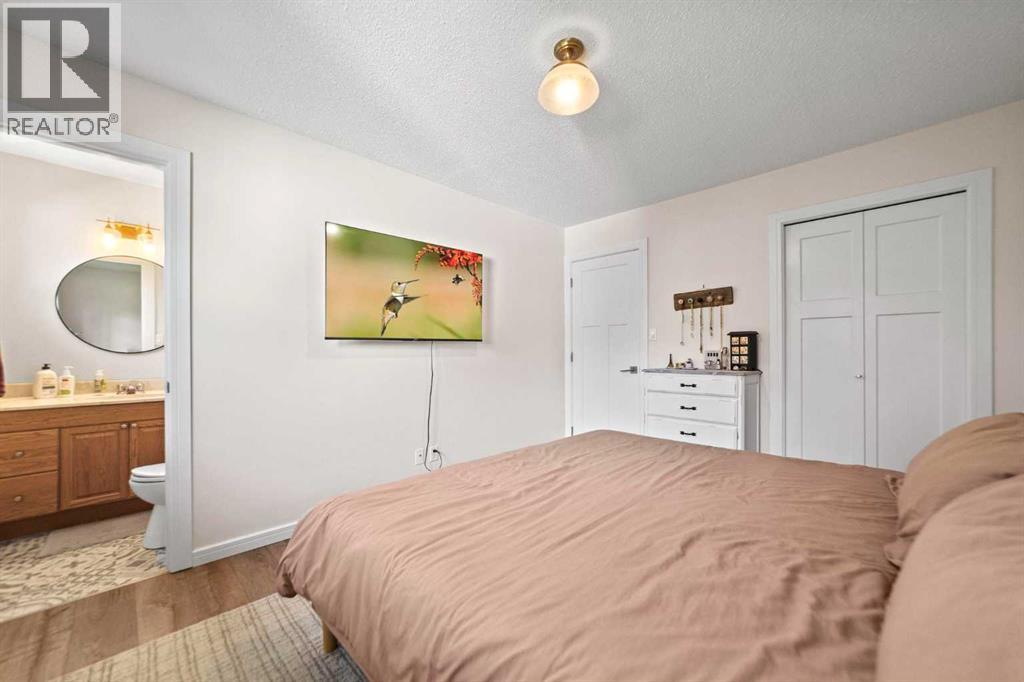 Listing photo – 6508 Enevold Drive, Camrose