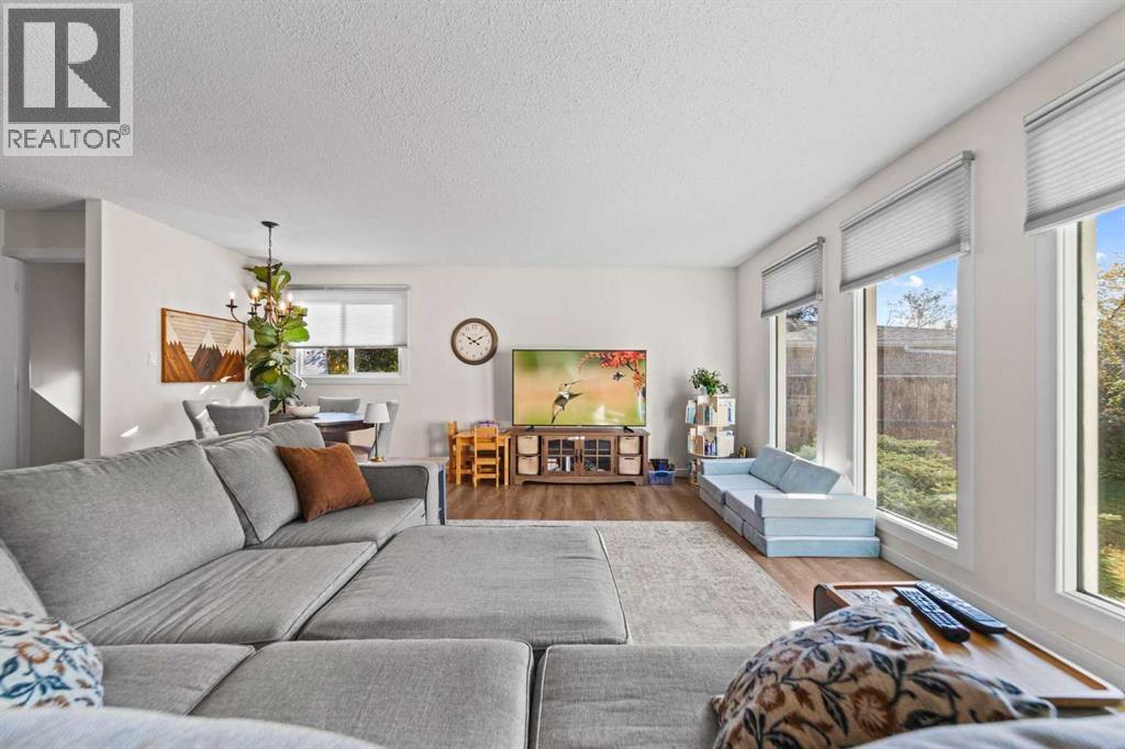 Listing photo – 6508 Enevold Drive, Camrose