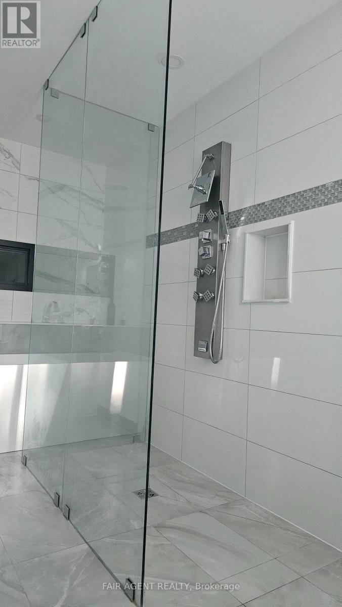 128 MELROSE AVENUE - Image 11