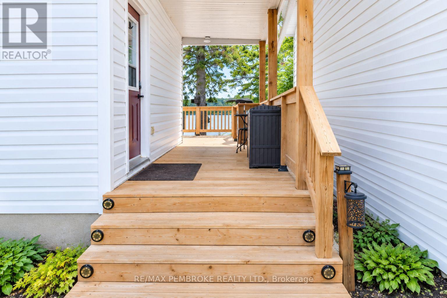 2066 La Passe Road, Whitewater Region, Ontario, K0J1C0, Whitewater Region, Ontario — photo 3 of 5