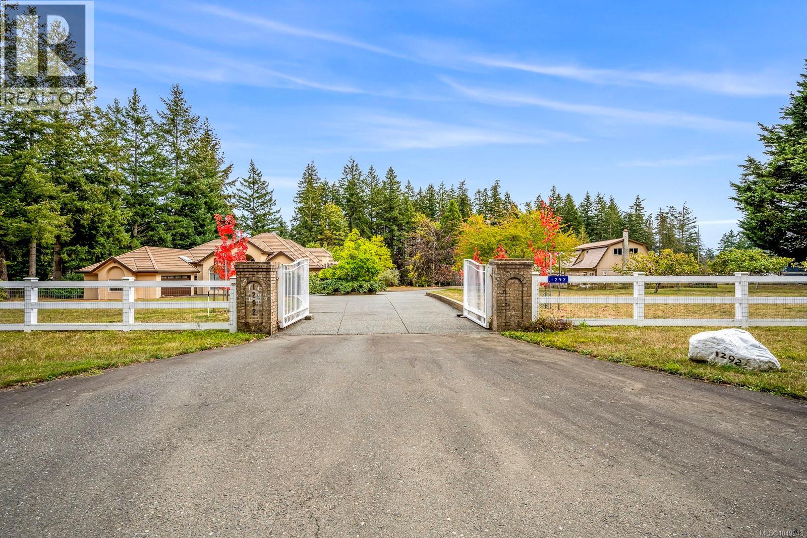 1292 Hudson Road, Comox, British Columbia, V9M4A1, Comox, British Columbia — photo 5 of 5