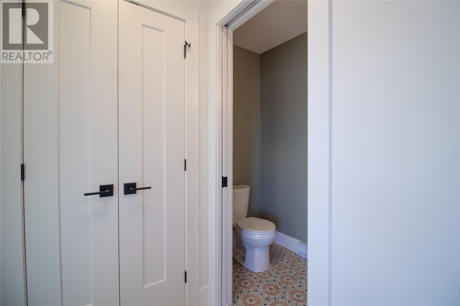 22 Rachel Drive, Conception Bay South, Newfoundland & Labrador, A1W0A1, Conception Bay South, Newfoundland & Labrador — photo 4 of 5