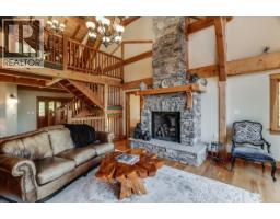 Family room - 9233 31 Highway, Kaslo, BC V0G1M0 Photo 9