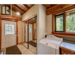 Kitchen - 9233 31 Highway, Kaslo, BC V0G1M0 Photo 21