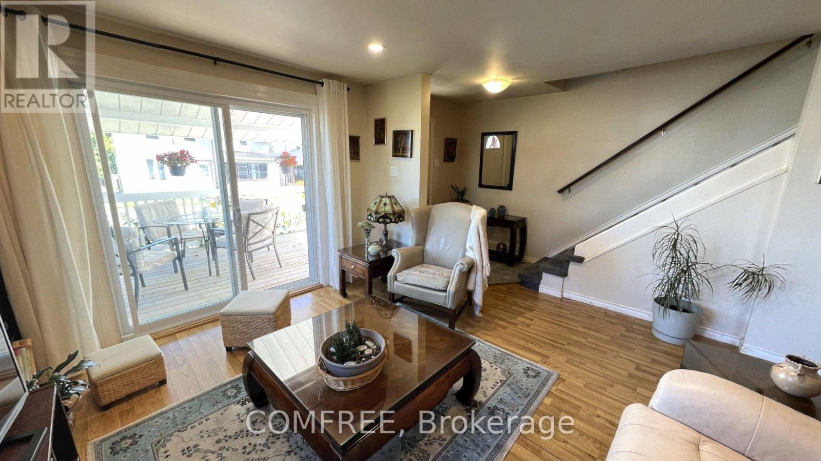 610 EAST STREET W - 11