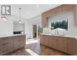 2271 Littondale Lane, Oakville, ON L6M0A6 Photo 9
