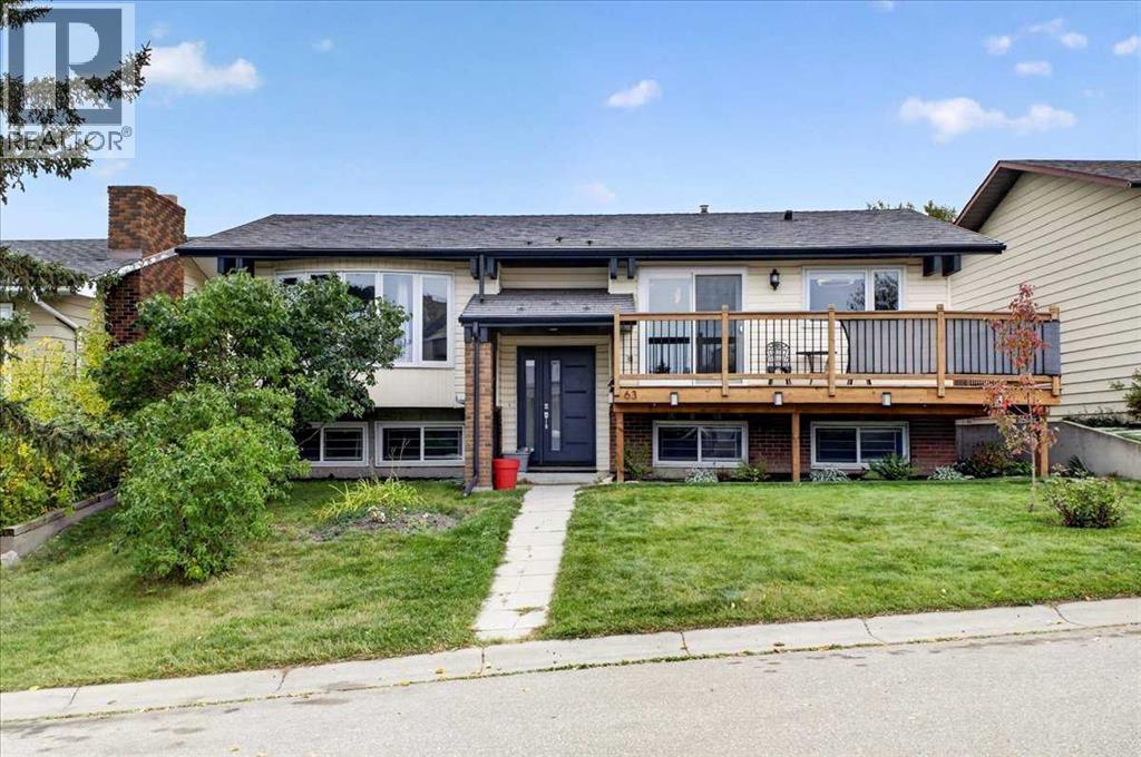 63 Beaconsfield Way NW, Calgary