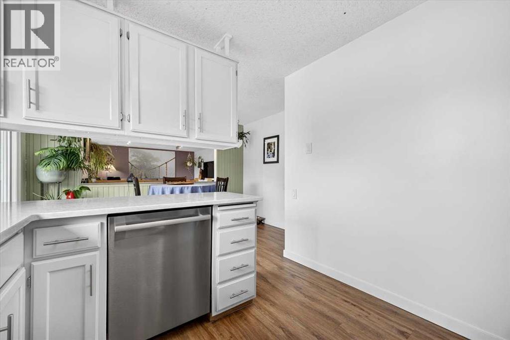 63 Beaconsfield Way NW - photo 10