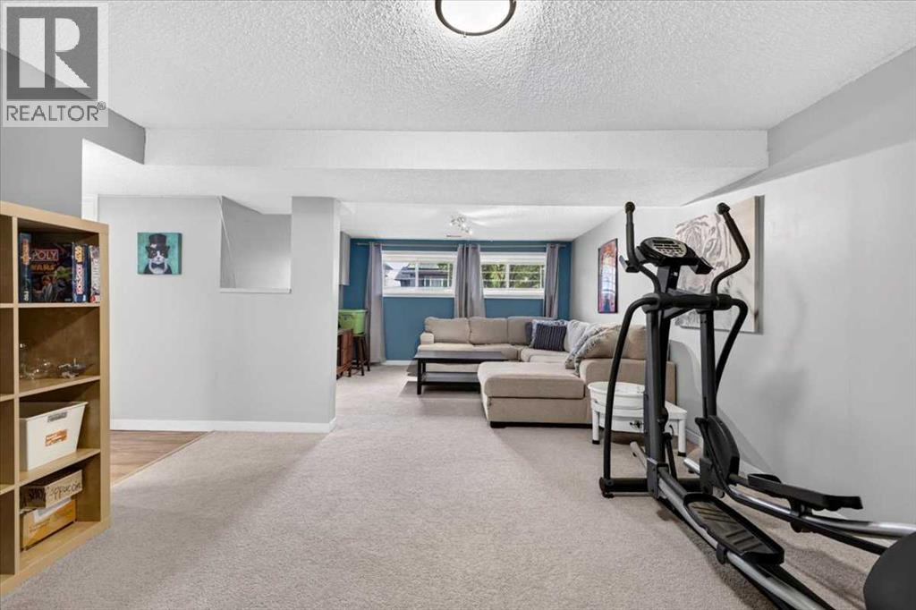 63 Beaconsfield Way NW - photo 32