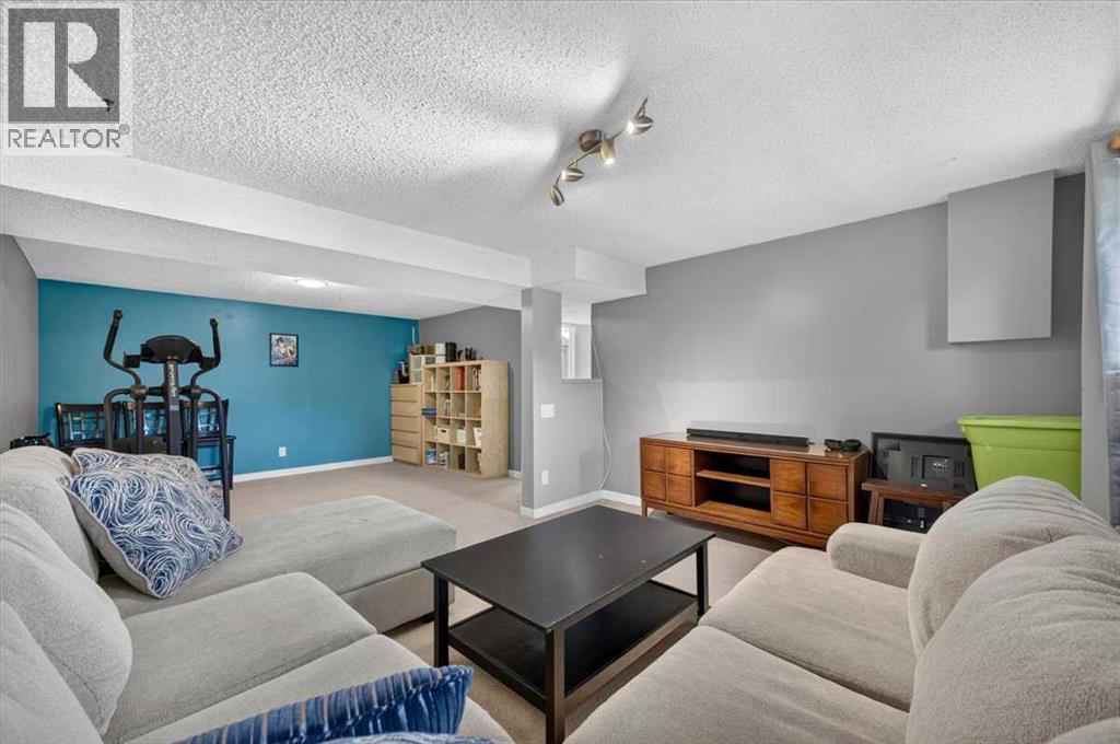 63 Beaconsfield Way NW - photo 35