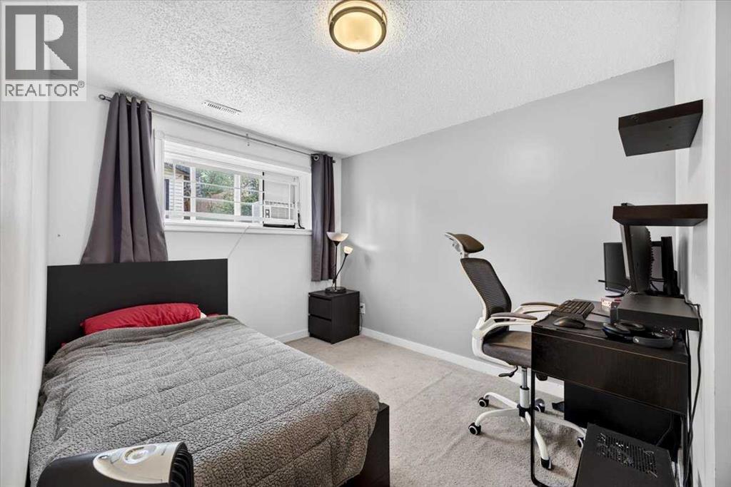 63 Beaconsfield Way NW - photo 36