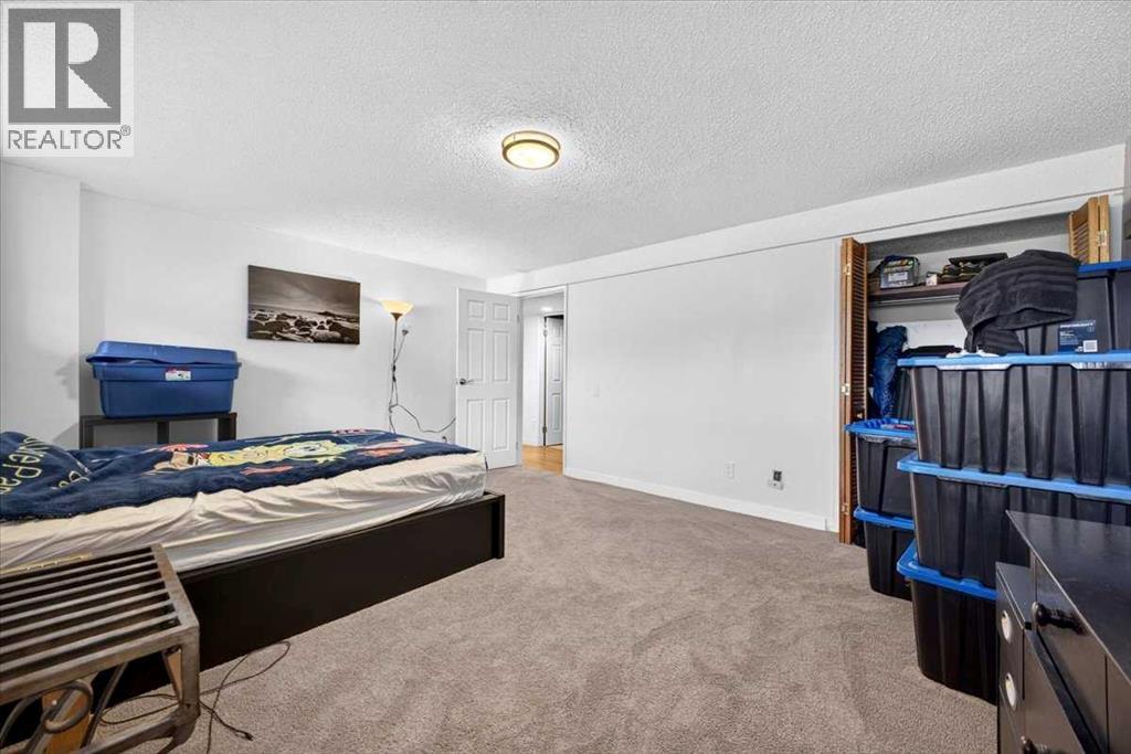 63 Beaconsfield Way NW - photo 40