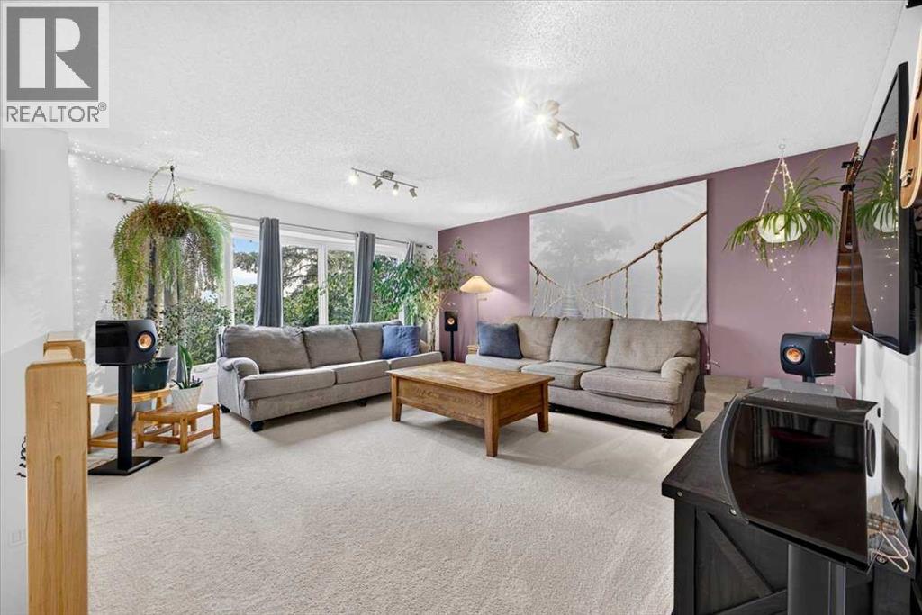 63 Beaconsfield Way NW - photo 5