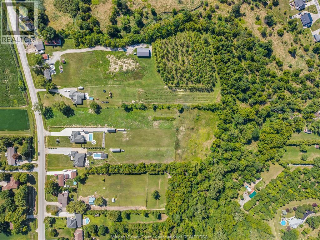 1585 BELLE RIVER ROAD, Lakeshore — photo 5