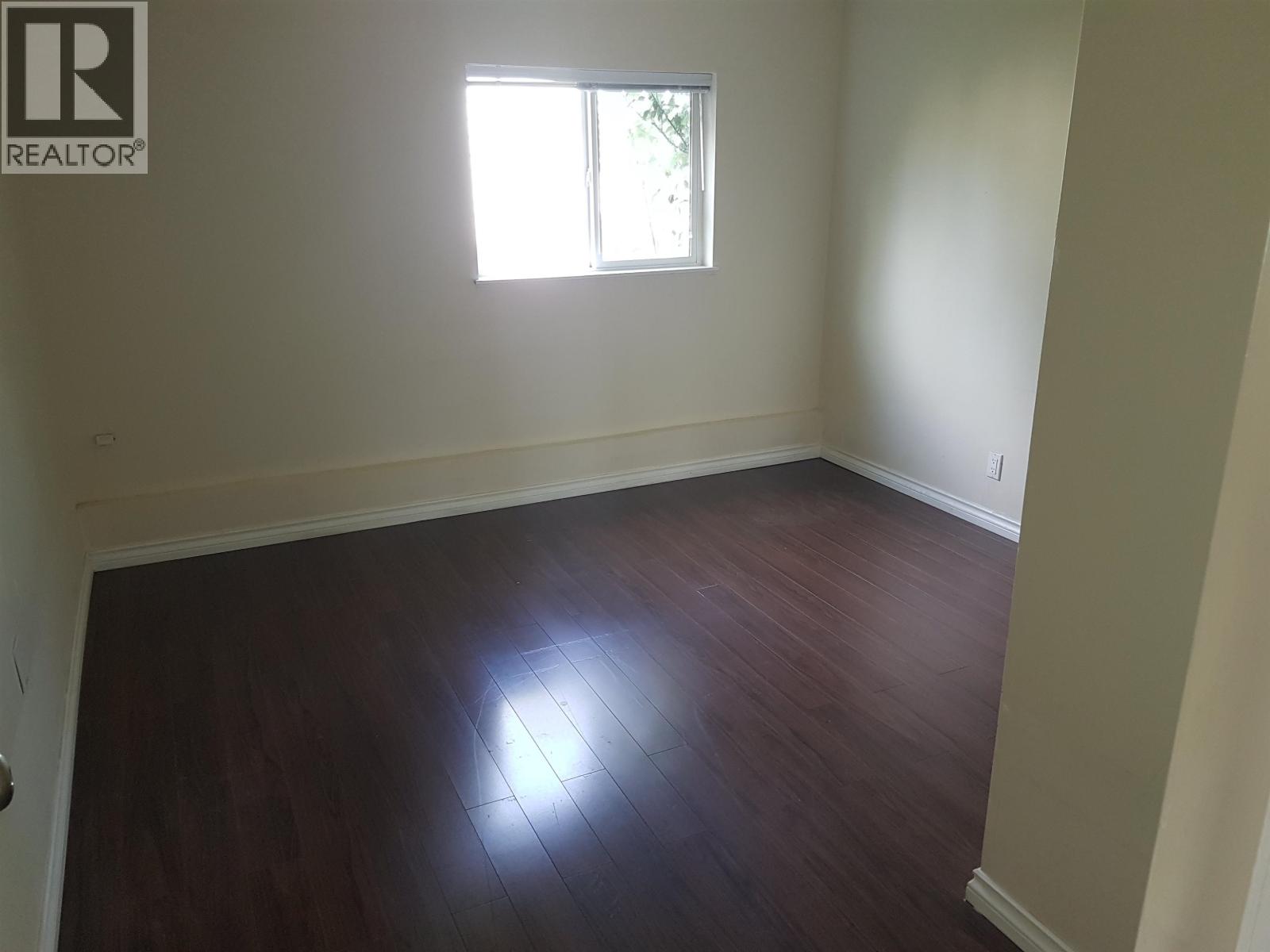10120 AINTREE Crescent, Richmond