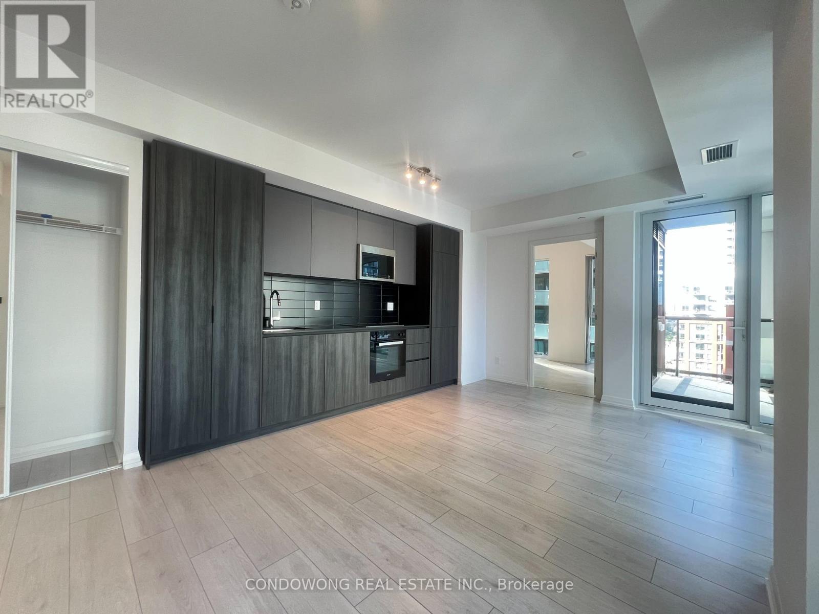Photo of 400 King Street